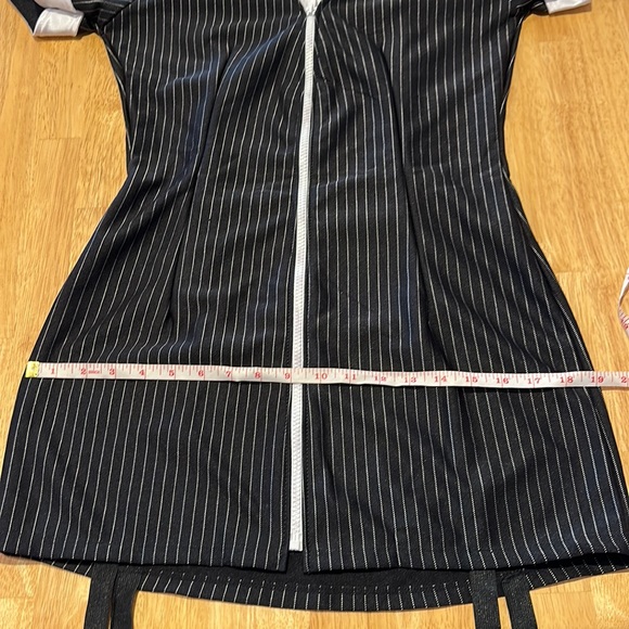 Leg Avenue 2pc Gangster Girl Halloween Costume Size L fits as a S/M - Picture 9 of 10